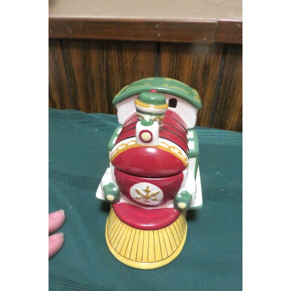 Spode Christmas Tree Village Christmas Train Engine Covered Dish Retired 2002 - Picture 3 of 5